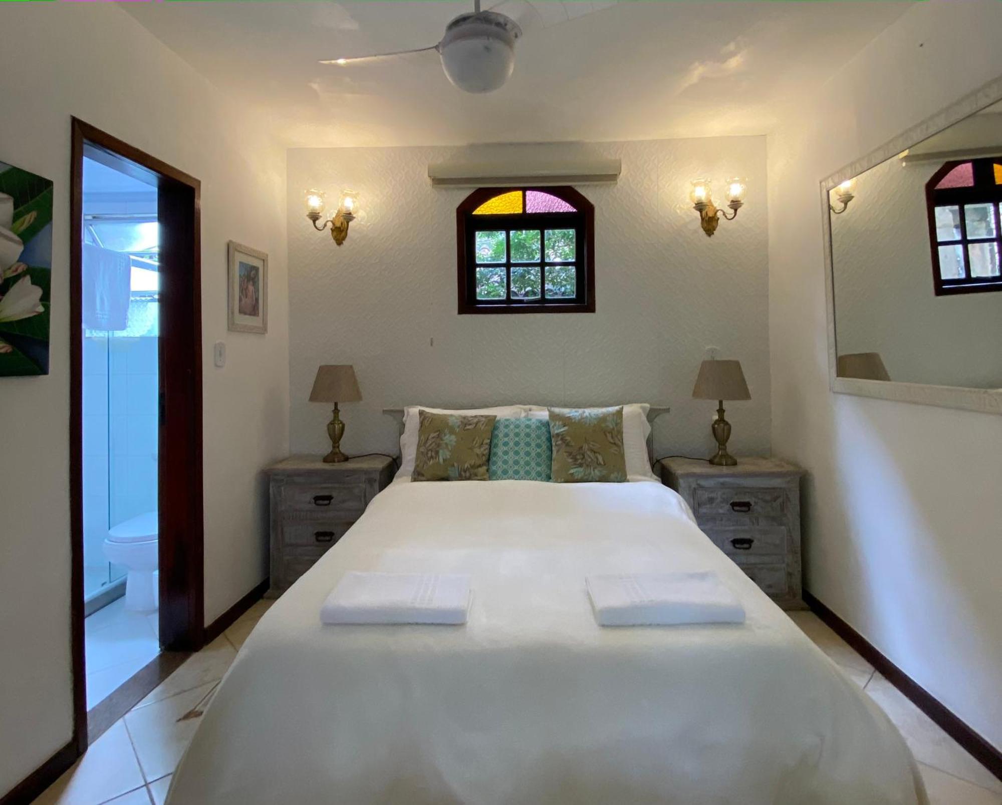 Aratinga Inn Vila do Abraao Exterior photo